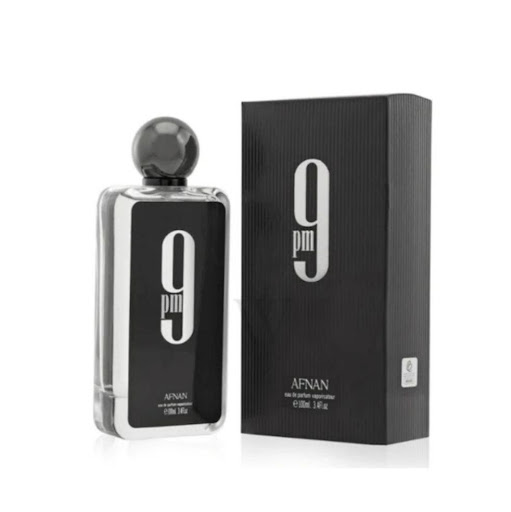 Perfume Afnan 9 P.M. Edp 100Ml Sp Afnan Botella x 1 Afnan 9PM Pour Homme es una fragancia masculina oriental amaderada que te envuelve en un aura de misterio y sofisticación.Notas aromáticas:Salida: Una explosión especiada de canela, nuez moscada y pim
