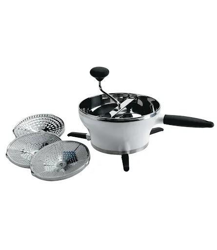 Molino de alimentos OXO Good Grips acero inoxidable Oxo Caja x 1 Molino manual ideal para preparar purés, salsas y sopas suaves. Incluye discos intercambiables y diseño ergonómico para un uso cómodo.