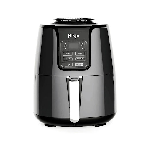 Freidora de Aire 3.7 Litros AF101 Gris Ninja Air Fryer Shark Ninja Caja x 1 El tiempo es precioso, más aún cuando tienes bocas hambrientas que alimentar. ¿Por qué esperar a que el horno se precaliente y luego cocinar lentamente esa comida tan esperada cuando hay una manera má
