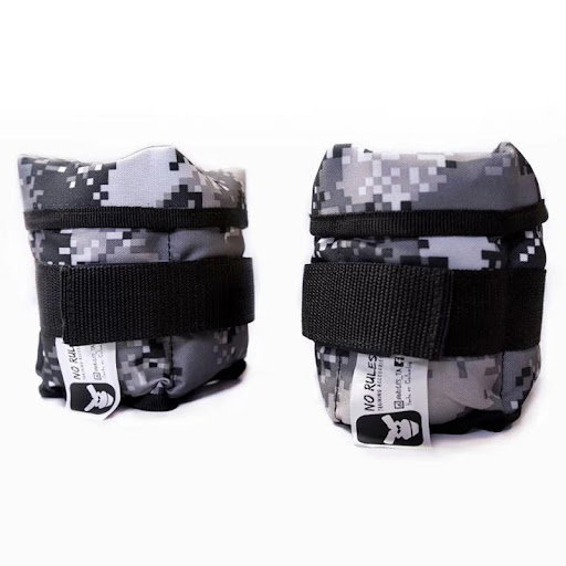 Pesas De Tobillo 4 Kilo No Rules PR x 2 Son un complemento ideal para el acondicionamiento físico en distintas modalidades de ejercicio. Su diseño ajustable permite aumentar la resistencia y fortalecer los músculos, mejorando la intensidad 
